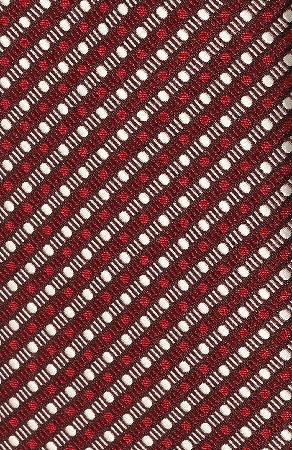 Шелковый галстук GIORGIO ARMANI красного цвета по цене 19950 руб., арт. 360054/4R937, фото 4 Шелковый галстук GIORGIO ARMANI, арт. 360054/4R937, фото 4