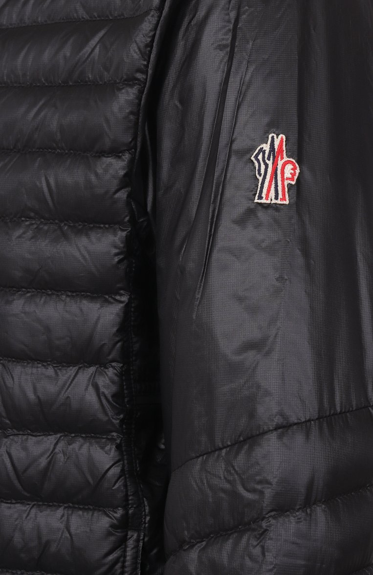 Мужская пуховая куртка althaus MONCLER GRENOBLE черного цвета, арт. 1A00013/595B1 | Фото 6 (Материал внешний: Синтетический материал; Материал подклада: Синтетический материал; Длина (верхняя одежда): Короткие; Рукава: Длинные; Мужское Кросс-КТ: Куртка-пуховая, Подстежка; Стили: Кэжуэл; Кросс-КТ: Утепленные; Материал утеплителя: Пух и перо; Автоматизация ТО: Проставлено; Автоматизация состава: Проставлено)
