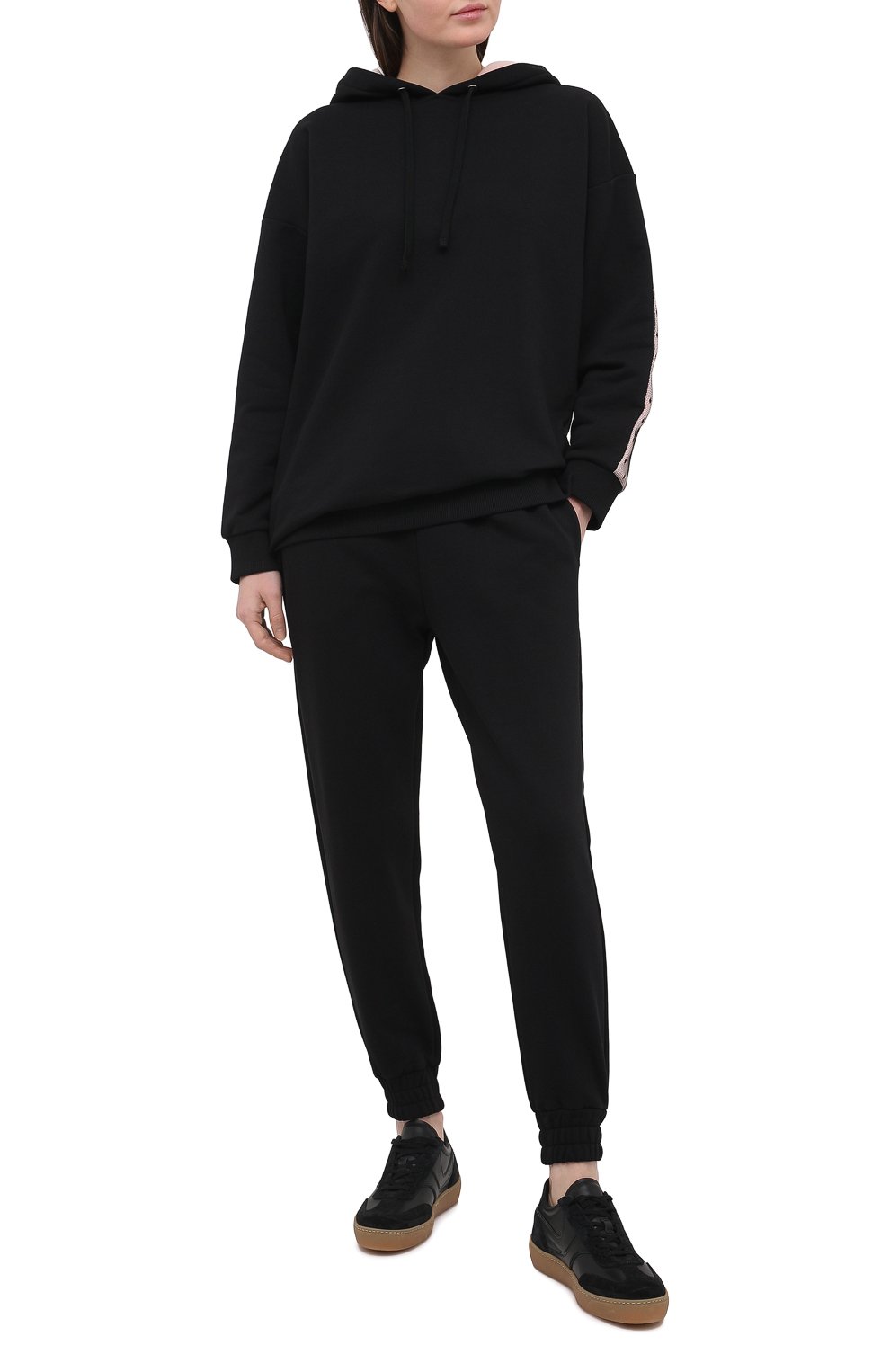 Хлопковые джоггеры REDVALENTINO черного цвета по цене 30850 руб., арт. VR3MD01M/5JM, фото 2 Хлопковые джоггеры REDVALENTINO, арт. VR3MD01M/5JM, фото 2