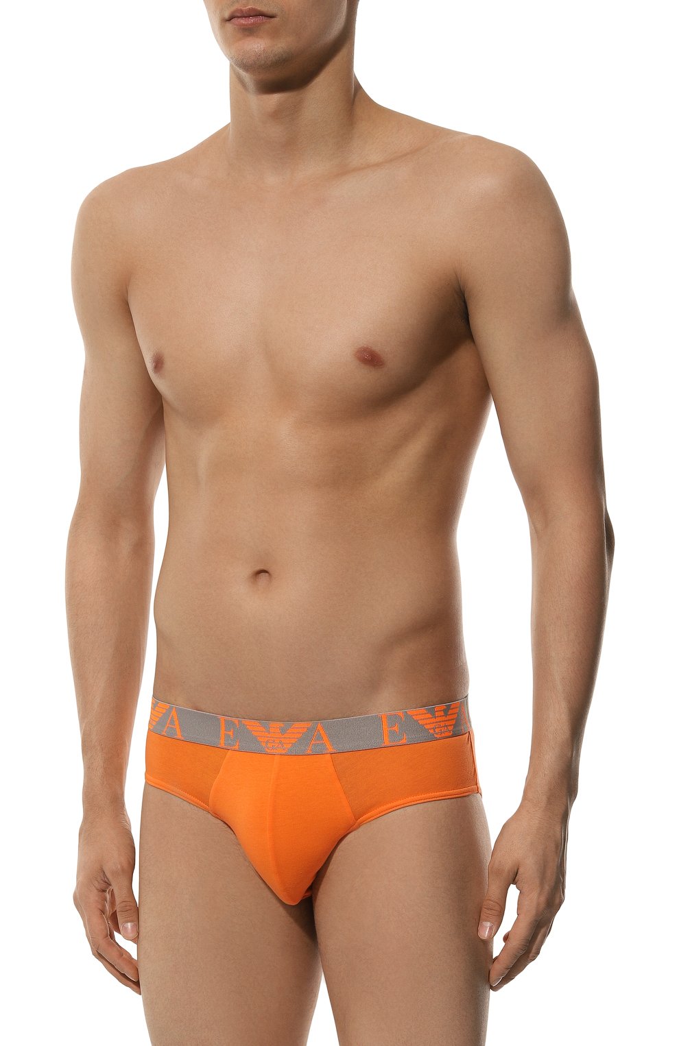 Комплект из трех брифов EMPORIO ARMANI разноцветного цвета по цене 6155 руб., арт. 111734/4R715, фото 4 Комплект из трех брифов EMPORIO ARMANI, арт. 111734/4R715, фото 4