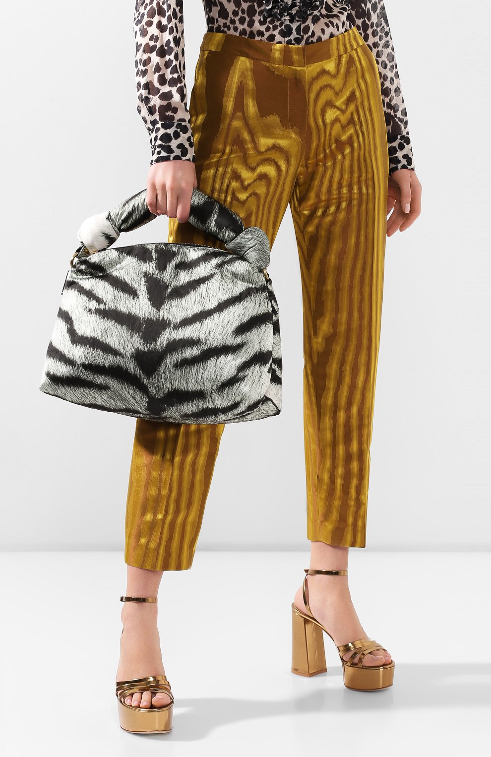 Сумка DRIES VAN NOTEN серого цвета по цене 69400 руб., арт. 201-11504-764, фото 2 Сумка DRIES VAN NOTEN, арт. 201-11504-764, фото 2