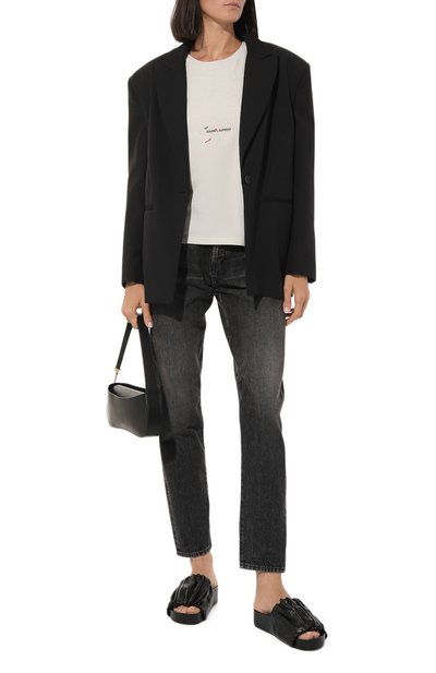 Хлопковая футболка SAINT LAURENT светло-серого цвета по цене 43450 руб., арт. 686229, фото 2 Хлопковая футболка SAINT LAURENT, арт. 686229, фото 2