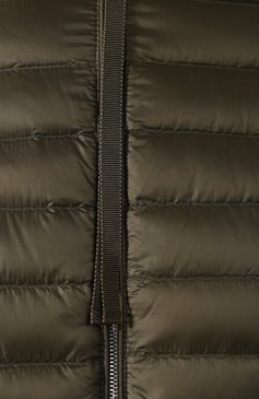 Женская пуховая куртка MONCLER хаки цвета, арт. E1-093-45370-94-C0003 | Фото 5 (Материал утеплителя: Пух и перо; Женское Кросс-КТ: Пуховик-куртка; Статус проверки: Проверена категория; Рукава: Длинные; Материал внешний: Синтетический материал; Материал подклада: Синтетический материал; Длина (верхняя одежда): Короткие; Кросс-КТ: Куртка, Утепленные; Материал сплава: Проставлено; Драгоценные камни: Проставлено)