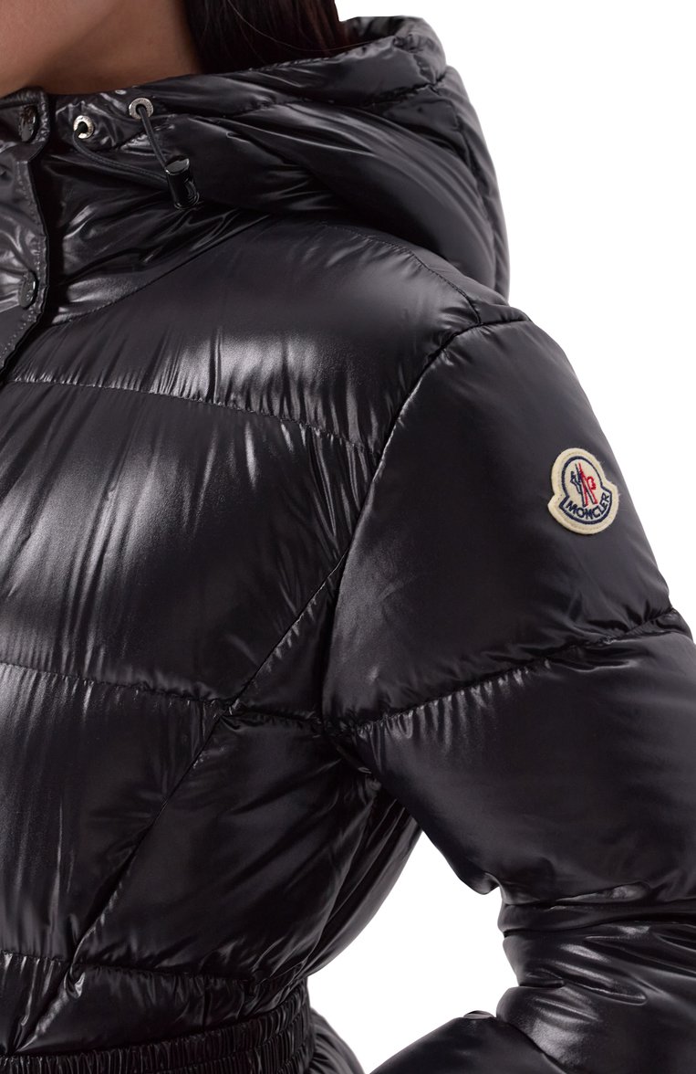 Женский пуховик bellevue MONCLER черного цвета, арт. 1C000-38-5963V | Фото 5 (Рукава: Длинные; Материал подклада: Синтетический материал; Длина (верхняя одежда): До середины бедра; Стили: Кэжуэл; Кросс-КТ: Пуховик; Материал внешний: Синтетический материал)
