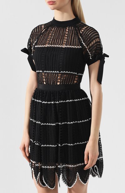 Вязаное платье SELF-PORTRAIT черного цвета по цене 29850 руб., арт. SP20-076, фото 3 Вязаное платье SELF-PORTRAIT, арт. SP20-076, фото 3