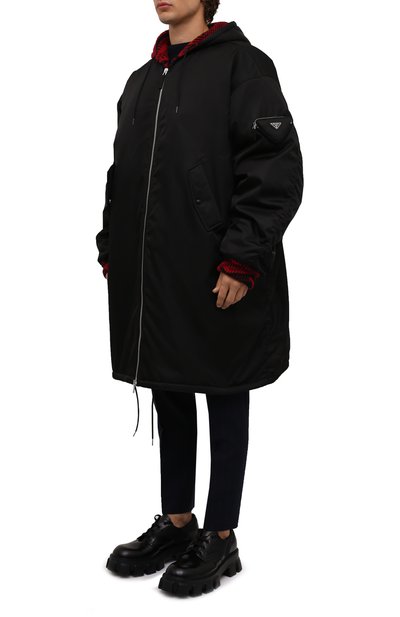 Плащ PRADA черного цвета по цене 520000 руб., арт. SGB896-1WQ8-F0002-212, фото 3 Плащ PRADA, арт. SGB896-1WQ8-F0002-212, фото 3