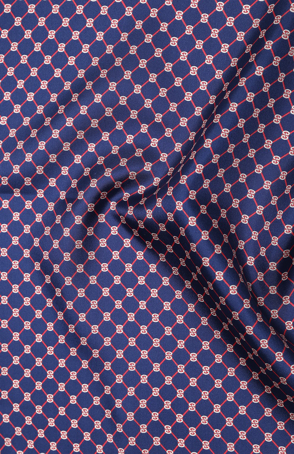 Шелковый платок GUCCI синего цвета по цене 12000 руб., арт. 630517/4G001, фото 2 Шелковый платок GUCCI, арт. 630517/4G001, фото 2