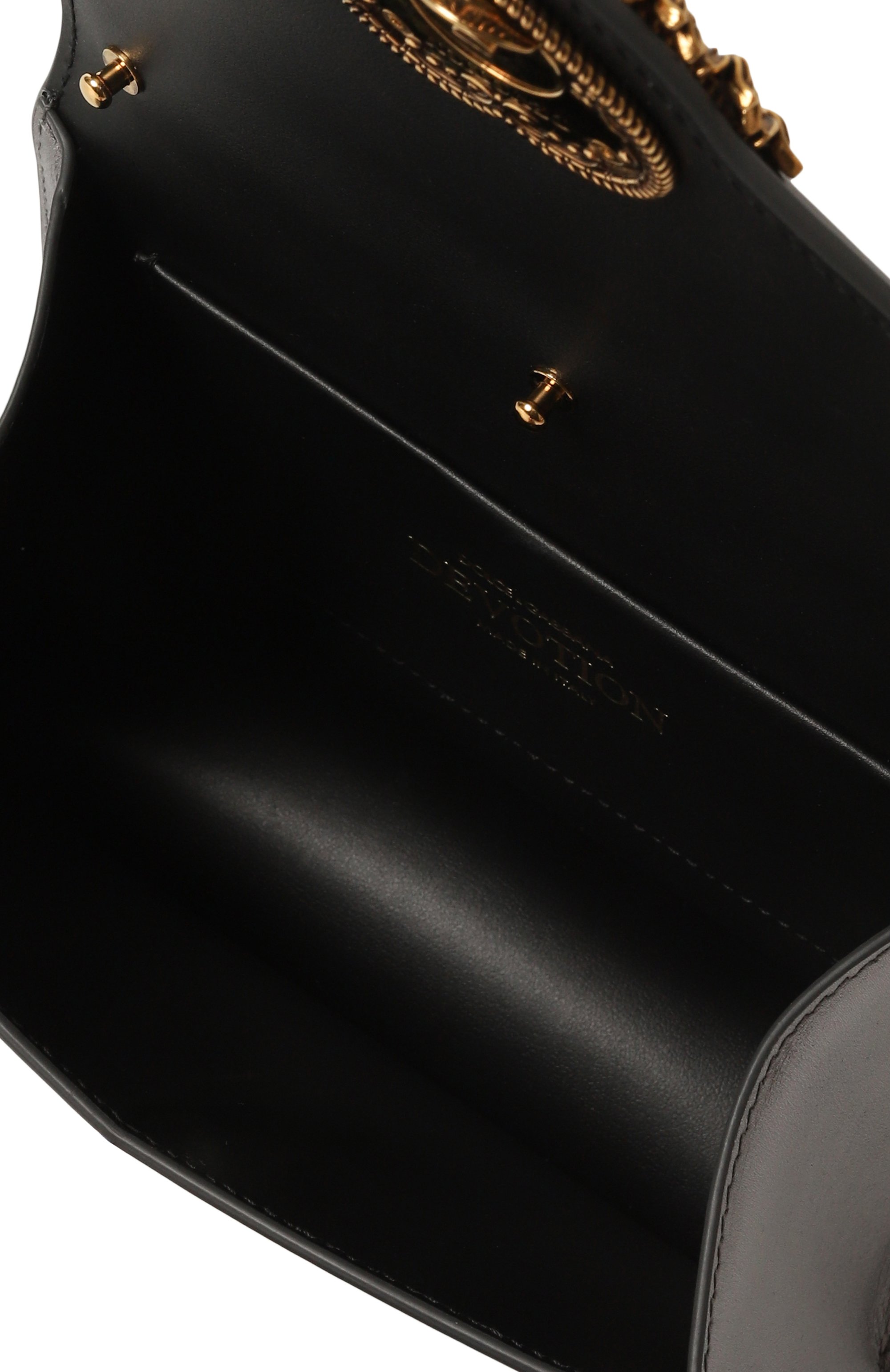 Сумка devotion small DOLCE & GABBANA серебряного цвета по цене 232000 руб., арт. BB6711/A1016, фото 5 Сумка devotion small DOLCE & GABBANA, арт. BB6711/A1016, фото 5