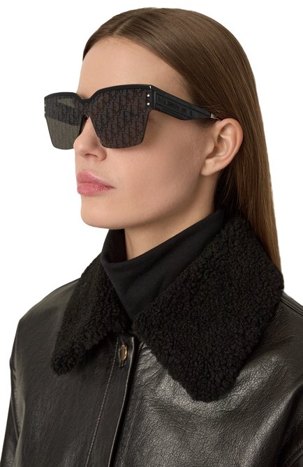 Женские солнцезащитные очки DIOR EYEWEAR черного цвета, арт. DI0RCLUB M4U 10A8 | Фото 2 (Нос: Не проставлено; Региональные ограничения белый список (Axapta Mercury): Не проставлено)