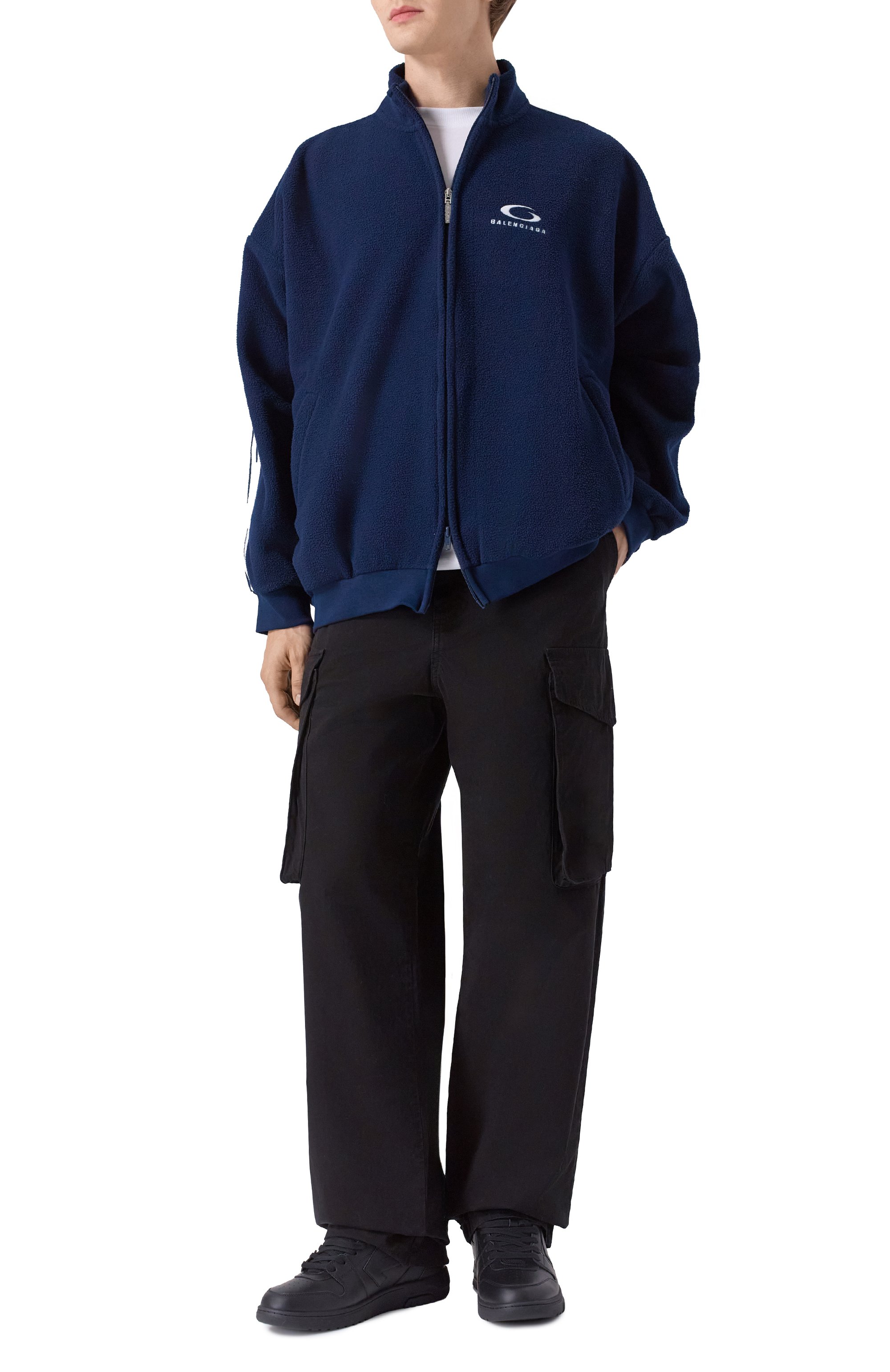 Толстовка BALENCIAGA темно-синего цвета по цене 315500 руб., арт. 829406/TRVJ9, фото 2 Толстовка BALENCIAGA, арт. 829406/TRVJ9, фото 2
