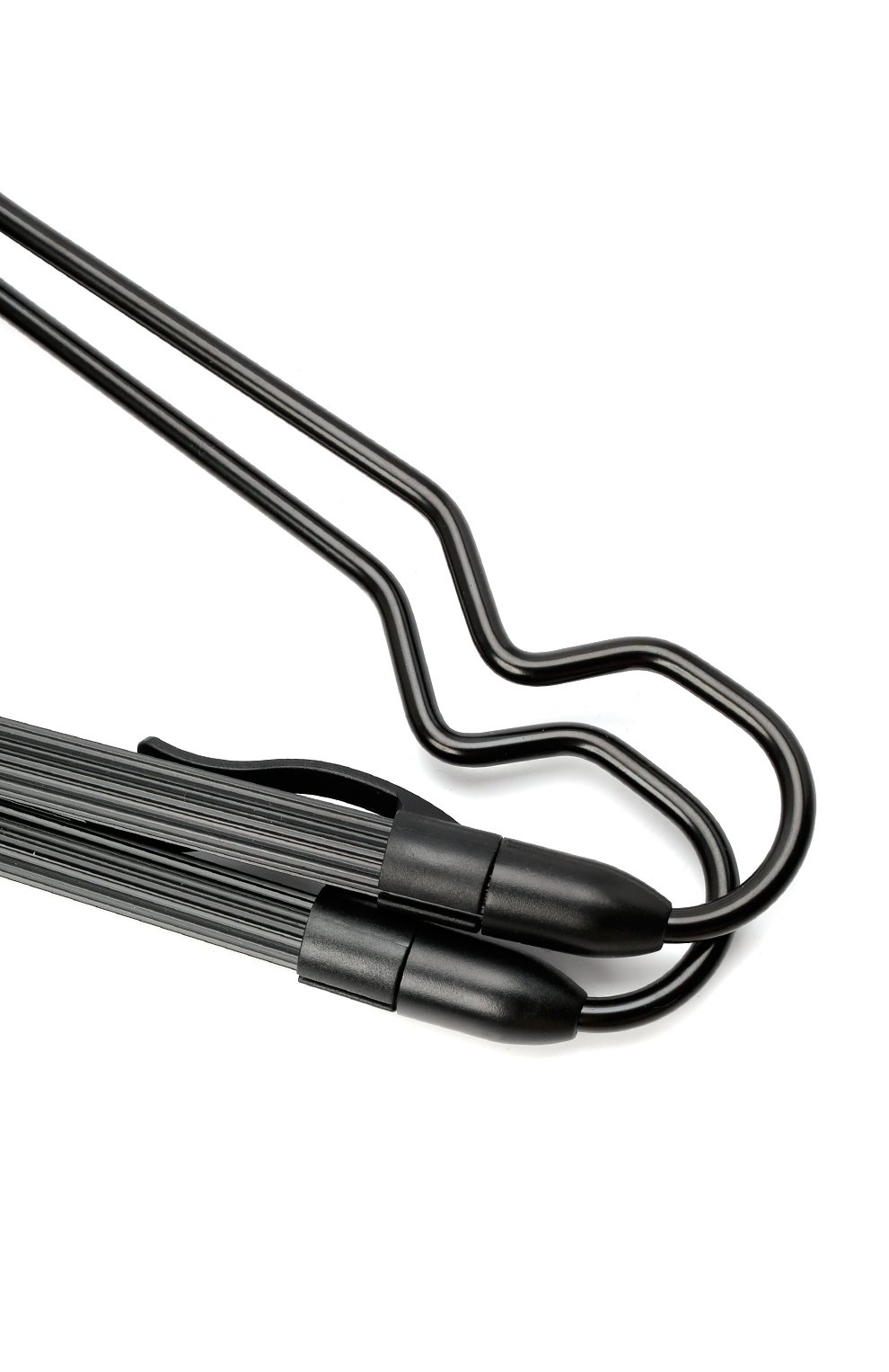 Комплект из двух вешалок TUMI черного цвета по цене 7020 руб., арт. 0052D, фото 2 Комплект из двух вешалок TUMI, арт. 0052D, фото 2