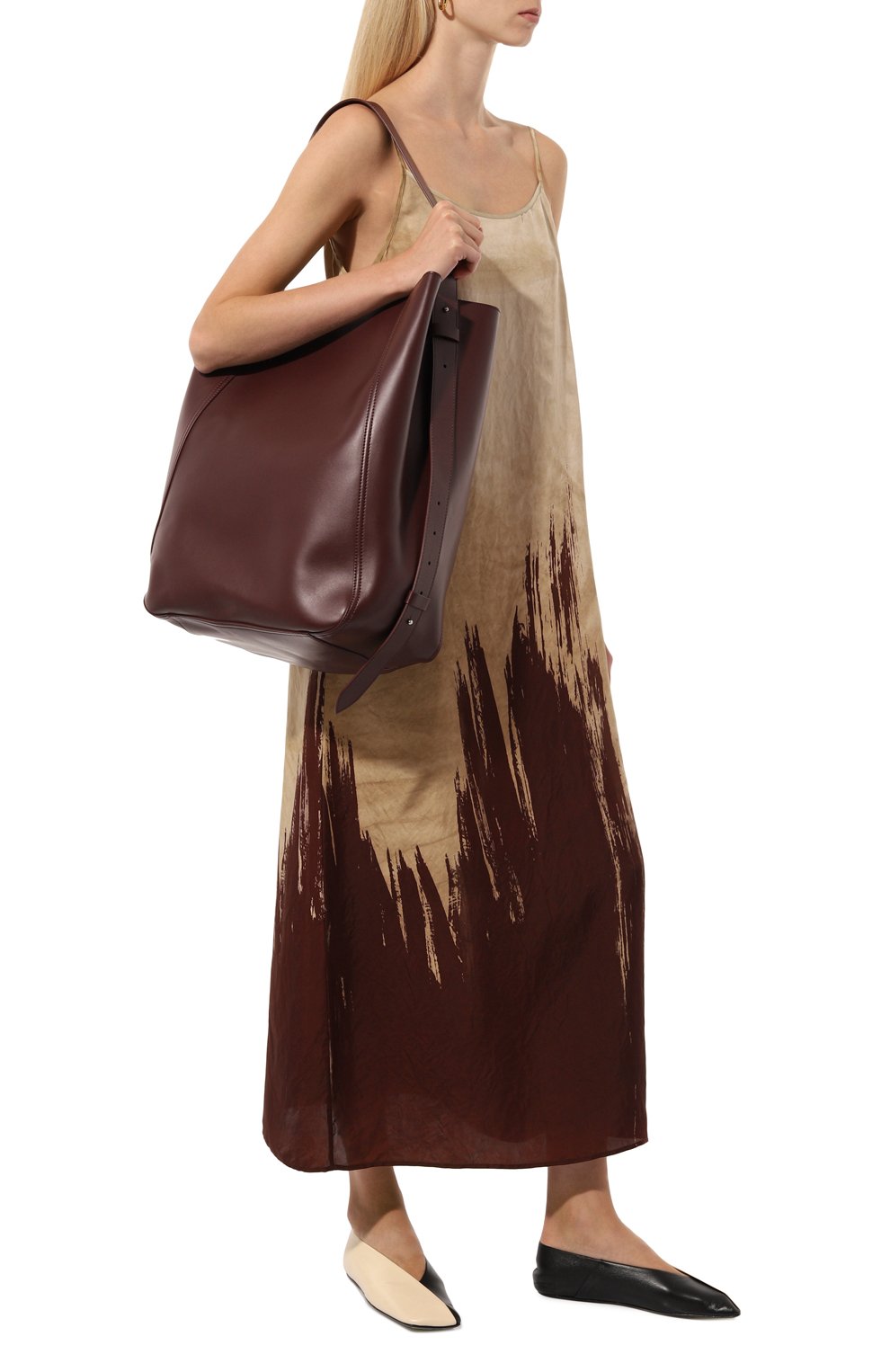 Сумка-тоут 7days ARMARIUM бордового цвета по цене 171500 руб., арт. ARMFWBA05/LE05, фото 7 Сумка-тоут 7days ARMARIUM, арт. ARMFWBA05/LE05, фото 7