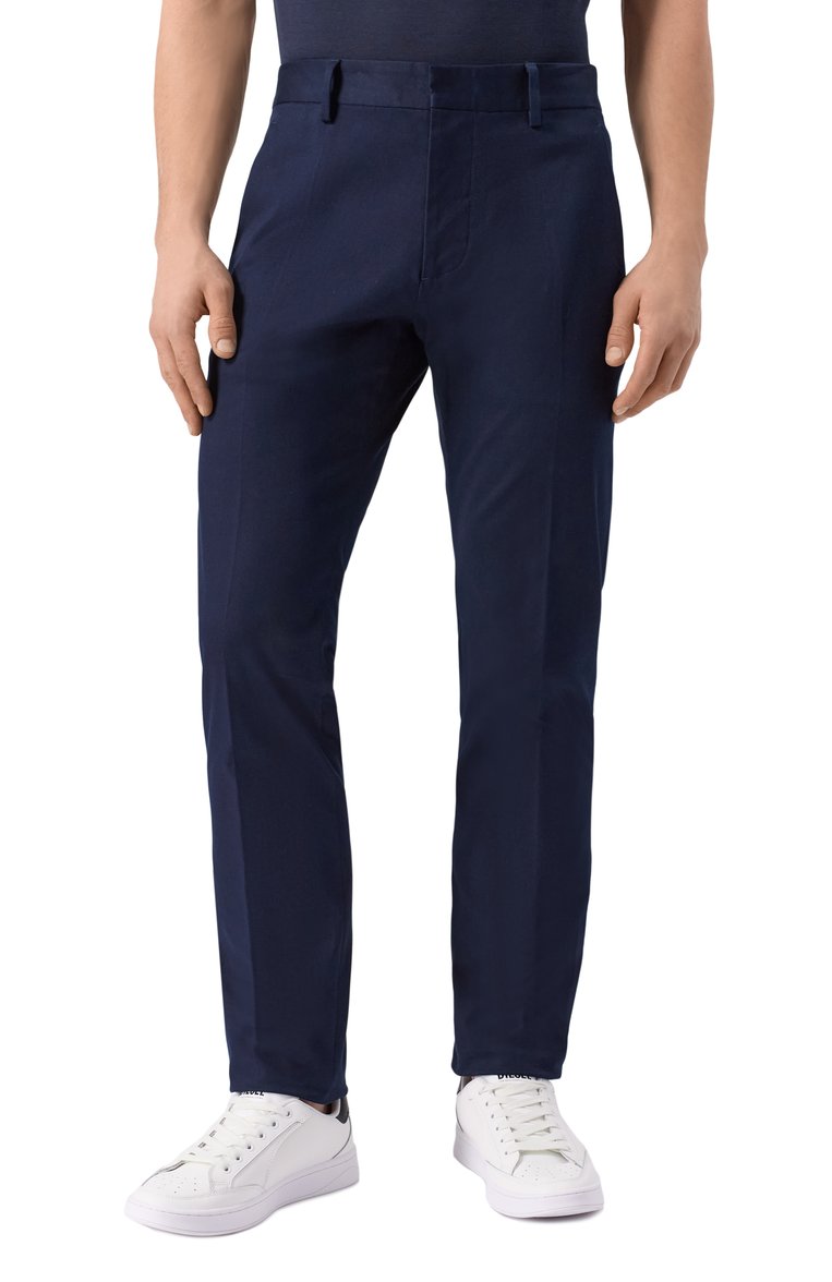Мужские хлопковые брюки DSQUARED2 темно-синего цвета, арт. S74KB0880/S39021 | Фото 3 (Материал сплава: Проставлено; Драгоценные камни: Проставлено; Материал внешний: Хлопок; Длина (брюки, джинсы): Стандартные; Силуэт М (брюки): Чиносы; Случай: Повседневный; Стили: Кэжуэл)