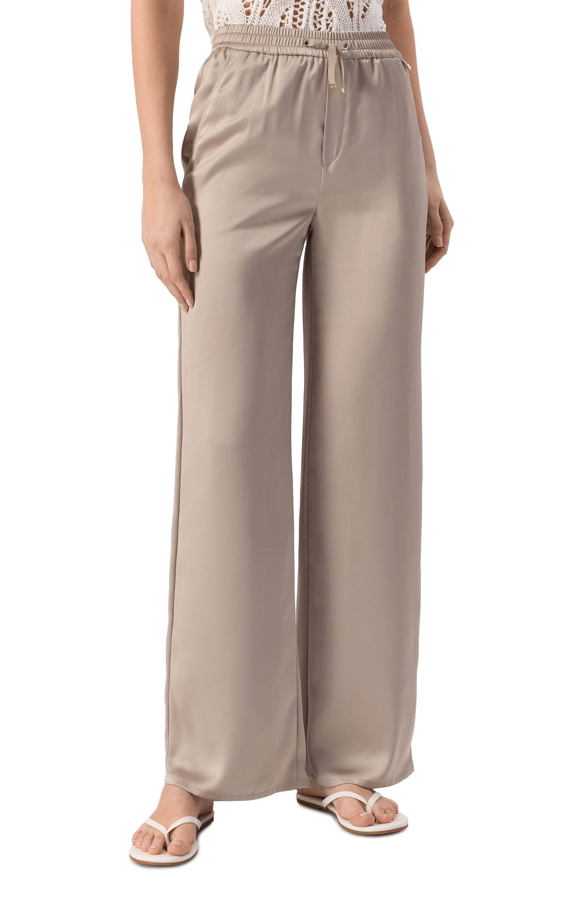 Атласные брюки HERNO бежевого цвета по цене 29150 руб., арт. PT000008D/12506, фото 3 Атласные брюки HERNO, арт. PT000008D/12506, фото 3