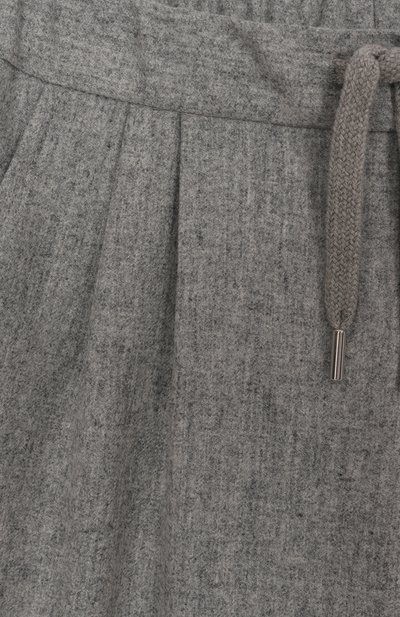 Шерстяные брюки BRUNELLO CUCINELLI светло-серого цвета по цене 52800 руб., арт. B038PP113B, фото 3 Шерстяные брюки BRUNELLO CUCINELLI, арт. B038PP113B, фото 3