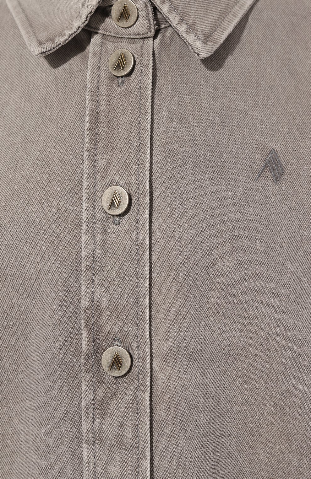 Джинсовая рубашка THE ATTICO серого цвета по цене 82850 руб., арт. 247WCB68, фото 5 Джинсовая рубашка THE ATTICO, арт. 247WCB68, фото 5