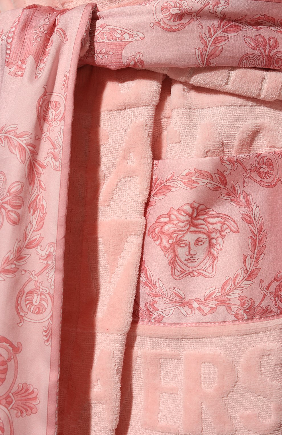 Хлопковый халат VERSACE светло-розового цвета по цене 69850 руб., арт. ZACJ00008/ZC0SP052, фото 5 Хлопковый халат VERSACE, арт. ZACJ00008/ZC0SP052, фото 5