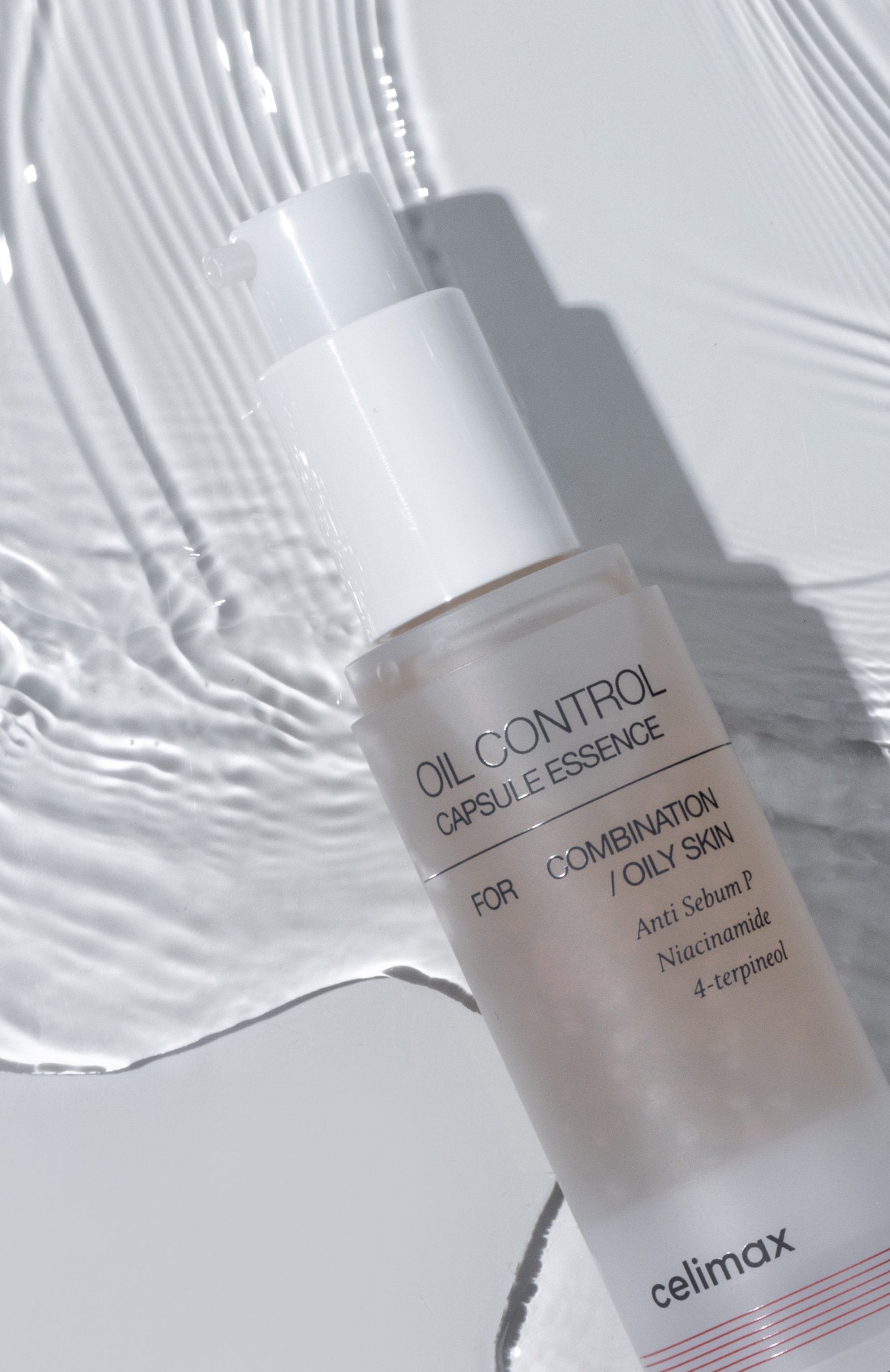 Эссенция oil control capsule essence (30ml) CELIMAX бесцветного цвета по цене 2530 руб., арт. 8809782559018, фото 4 Эссенция oil control capsule essence (30ml) CELIMAX, арт. 8809782559018, фото 4
