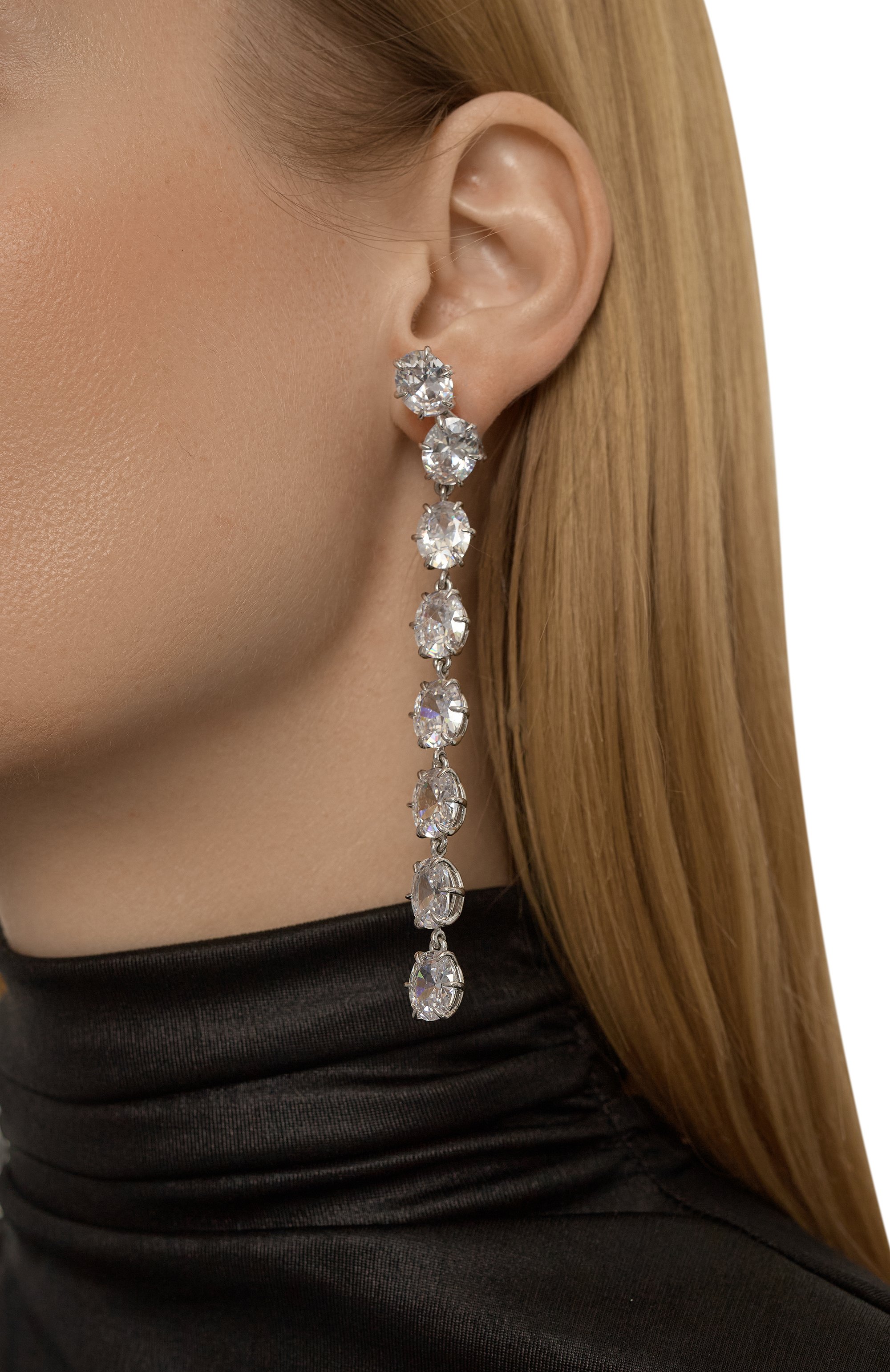 Моносерьга 88 JEWLIA серебряного цвета по цене 25500 руб., арт. JR-211ПР, фото 2 Моносерьга 88 JEWLIA, арт. JR-211ПР, фото 2