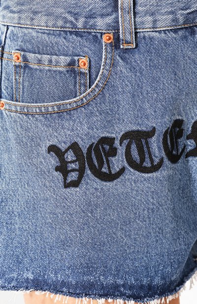 Джинсовые шорты VETEMENTS голубого цвета по цене 56400 руб., арт. SS20PA337 2801/W/BLUE, фото 5 Джинсовые шорты VETEMENTS, арт. SS20PA337 2801/W/BLUE, фото 5