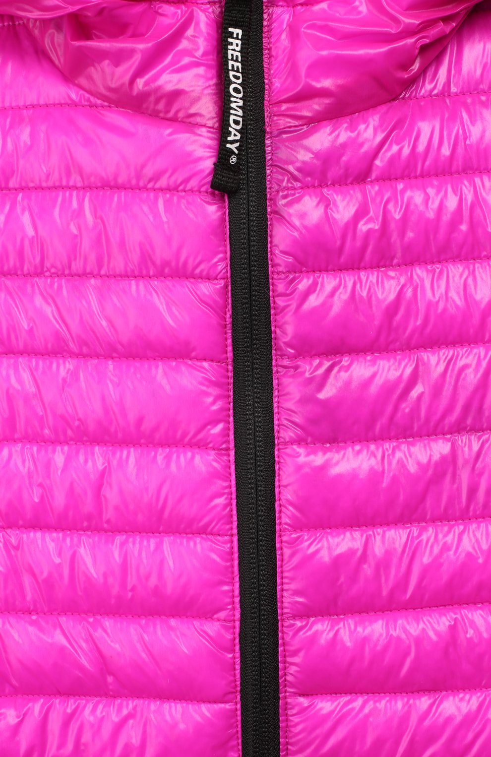 Куртка с капюшоном FREEDOMDAY фуксия цвета по цене 17650 руб., арт. EFRJG155T7-62-ED, фото 3 Куртка с капюшоном FREEDOMDAY, арт. EFRJG155T7-62-ED, фото 3