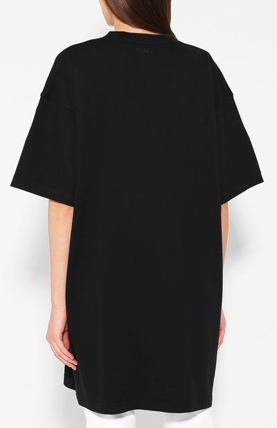Хлопковая футболка VETEMENTS черного цвета по цене 29350 руб., арт. UAH20TR658/W, фото 4 Хлопковая футболка VETEMENTS, арт. UAH20TR658/W, фото 4