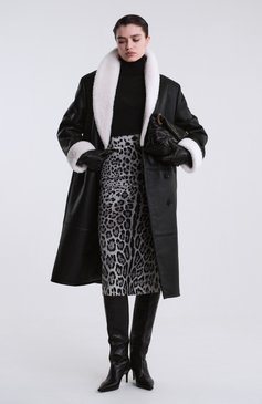 Женская шерстяная водолазка DOLCE & GABBANA черного цвета, арт. FXW13Z/JCVXF | Фото 7 (Длина (для топов): Стандартные; Рукава: Длинные; Материал внешний: Шерсть; Материал сплава: Проставлено; Драгоценные камни: Проставлено; Стили: Минимализм; Женское Кросс-КТ: Водолазка-одежда; Кросс-КТ: Трикотаж)