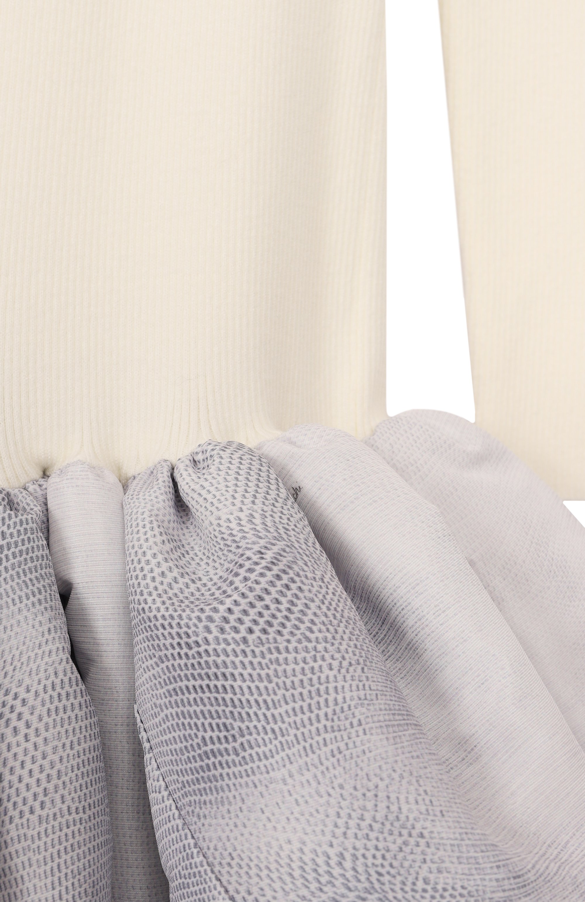 Платье ELISABETTA FRANCHI LA MIA BAMBINA кремового цвета по цене 48350 руб., арт. EFAB6310/FL040/10-12+, фото 3 Платье ELISABETTA FRANCHI LA MIA BAMBINA, арт. EFAB6310/FL040/10-12+, фото 3