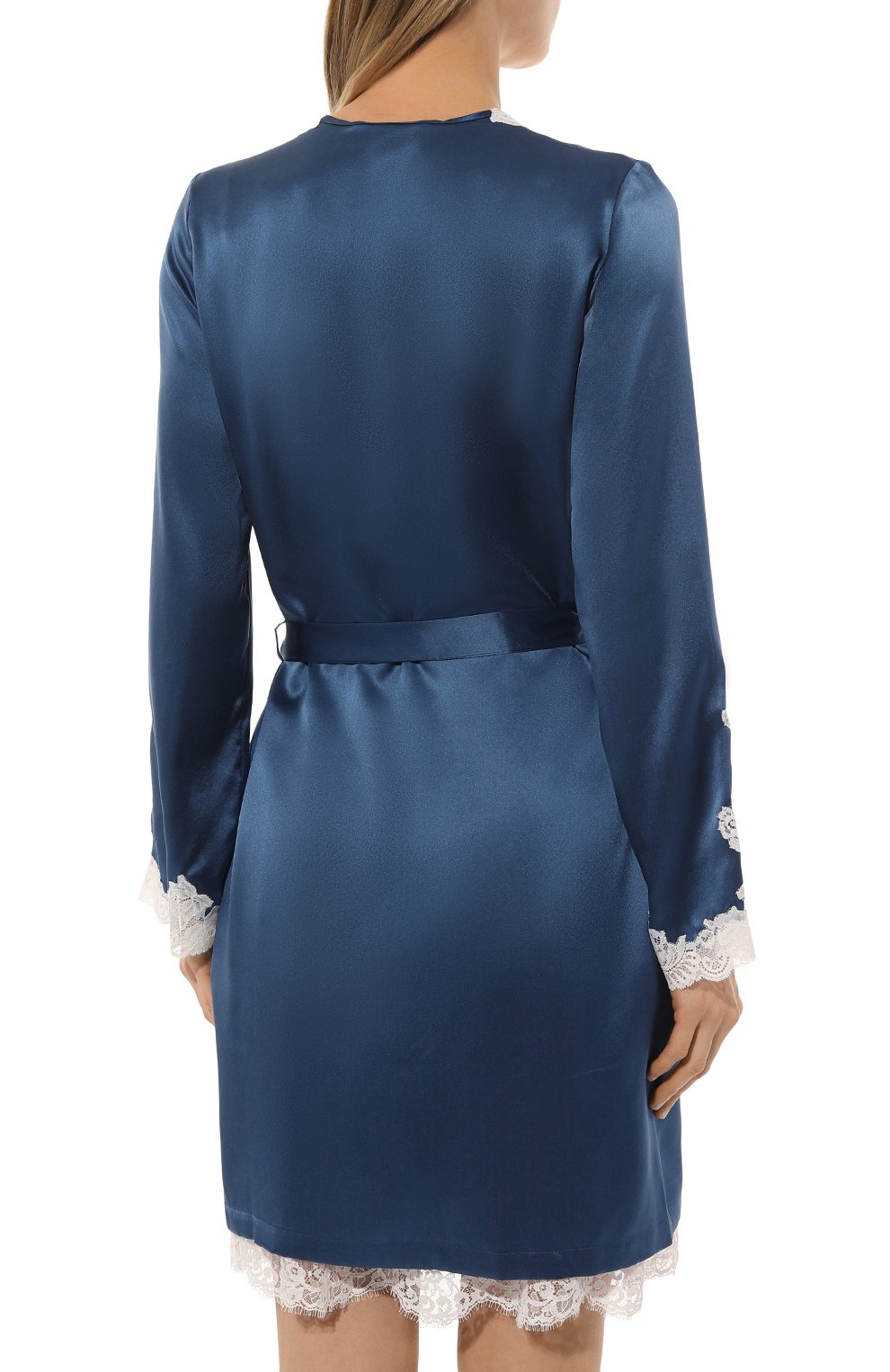 Шелковый халат MARJOLAINE синего цвета по цене 81210 руб., арт. 3TER2001, фото 4 Шелковый халат MARJOLAINE, арт. 3TER2001, фото 4