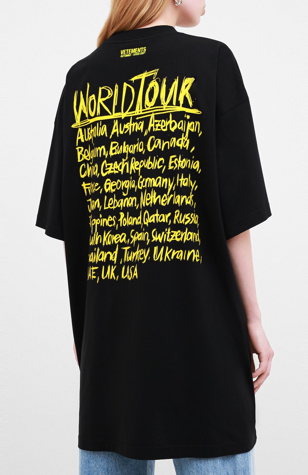 Хлопковая футболка VETEMENTS черного цвета по цене 59950 руб., арт. UAH21TR618 1610/W, фото 4 Хлопковая футболка VETEMENTS, арт. UAH21TR618 1610/W, фото 4