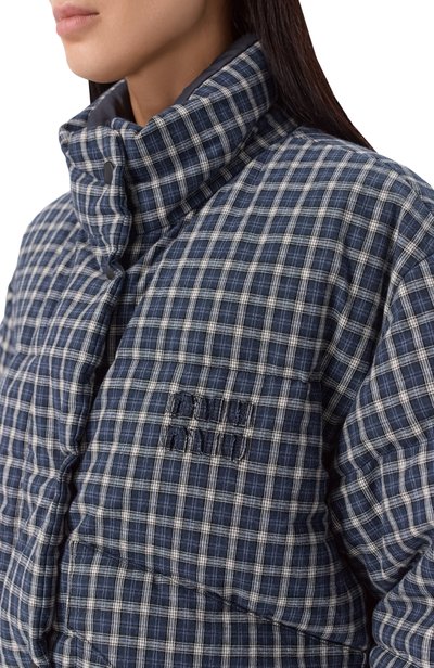 Двусторонний пуховик MIU MIU синего цвета по цене 490000 руб., арт. ML1550/6060, фото 5 Двусторонний пуховик MIU MIU, арт. ML1550/6060, фото 5