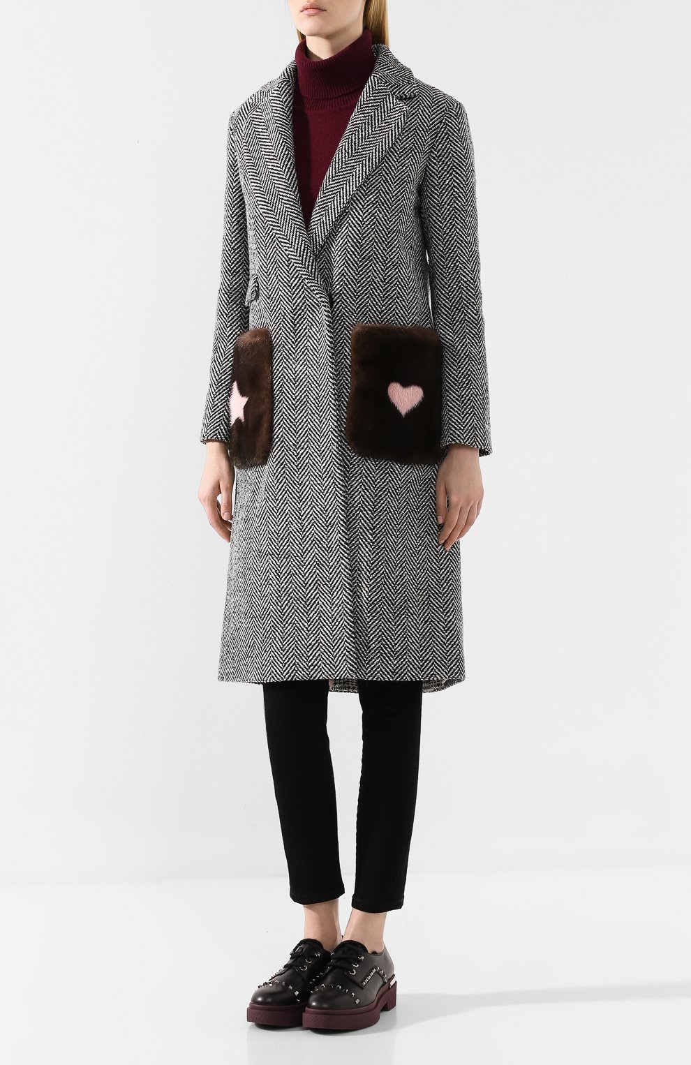 Пальто AVA ADORE черно-белого цвета по цене 115500 руб., арт. DIANA/19 AA FW19, фото 3 Пальто AVA ADORE, арт. DIANA/19 AA FW19, фото 3