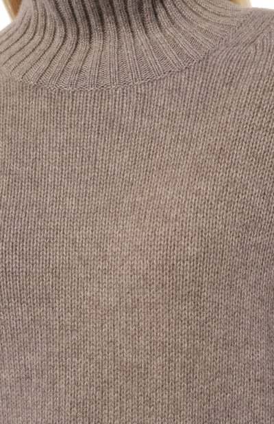 Кашемировый свитер FTC бежевого цвета по цене 79200 руб., арт. 920-0221, фото 5 Кашемировый свитер FTC, арт. 920-0221, фото 5