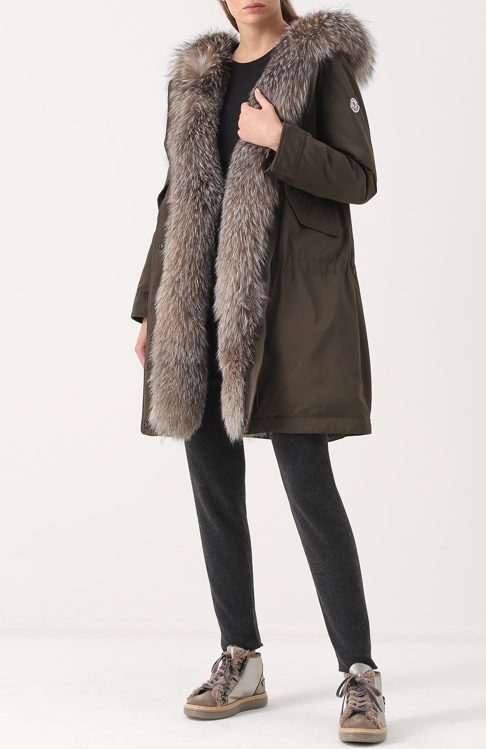 Пуховая парка с меховой отделкой MONCLER, арт. C2-093-49877-15-57136, фото 2