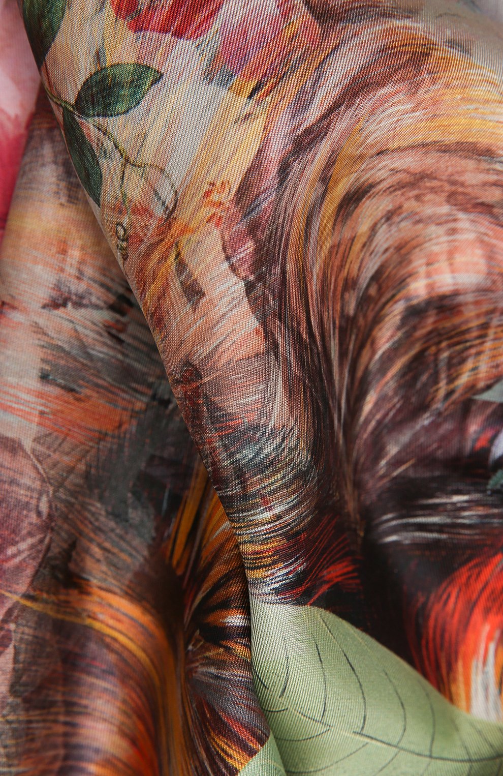 Шелковый платок in vogue RADICAL CHIC серого цвета по цене 29900 руб., арт. 202647.07.09, фото 2 Шелковый платок in vogue RADICAL CHIC, арт. 202647.07.09, фото 2