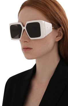 Женские солнцезащитные очки DIOR EYEWEAR белого цвета, арт. DI0RS0LAR S1U 95A0 | Фото 2 (Региональные ограничения белый список (Axapta Mercury): RU; Тип очков: С/з)