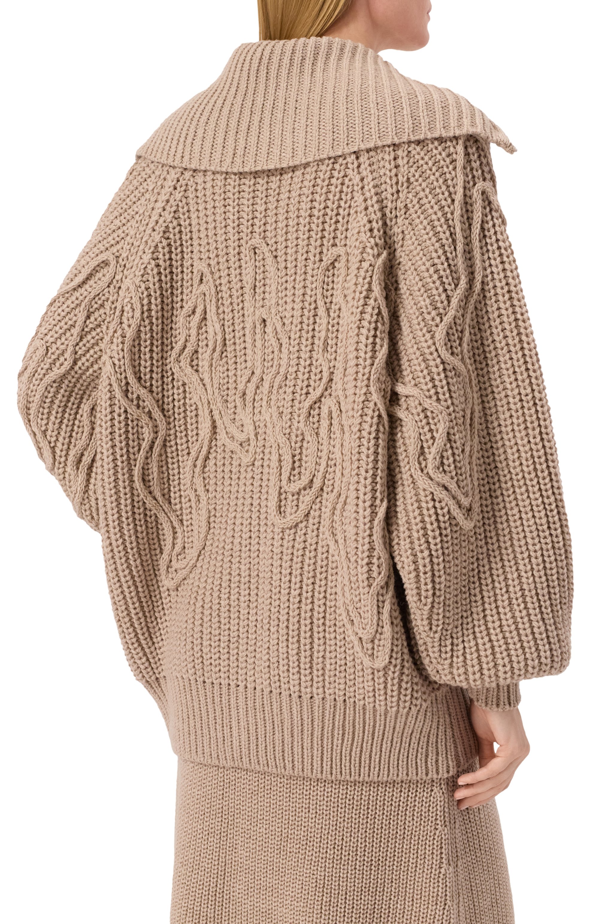 Шерстяной кардиган AKHMADULLINA бежевого цвета по цене 159900 руб., арт. 1125.2KZ630/W637, фото 4 Шерстяной кардиган AKHMADULLINA, арт. 1125.2KZ630/W637, фото 4