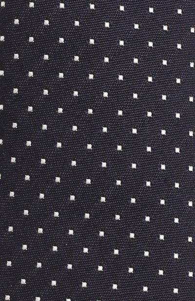 Шелковый галстук с узором DOLCE & GABBANA темно-синего цвета по цене 23450 руб., арт. GT142E/G0JEI, фото 3 Шелковый галстук с узором DOLCE & GABBANA, арт. GT142E/G0JEI, фото 3