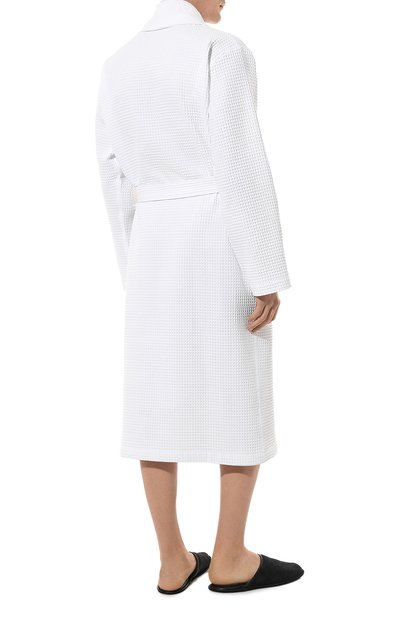 Халат waffle FRETTE белого цвета по цене 26400 руб., арт. FR6742 D2060 G02X, фото 4 Халат waffle FRETTE, арт. FR6742 D2060 G02X, фото 4