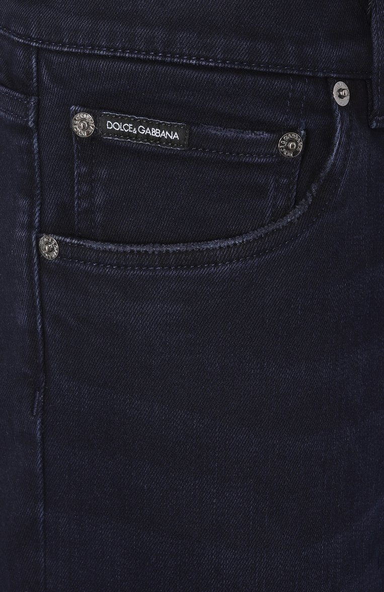 Мужские джинсы slim DOLCE & GABBANA темно-синего цвета, арт. GY07CD/G8MF2 | Фото 6 (Длина (брюки, джинсы): Стандартные; Материал внешний: Хлопок, Деним; Силуэт М (брюки): Прямые; Кросс-КТ: Деним; Детали: Делаве; Стили: Кэжуэл, Классический; Автоматизация ТО: Проставлено; Автоматизация состава: Проставлено)