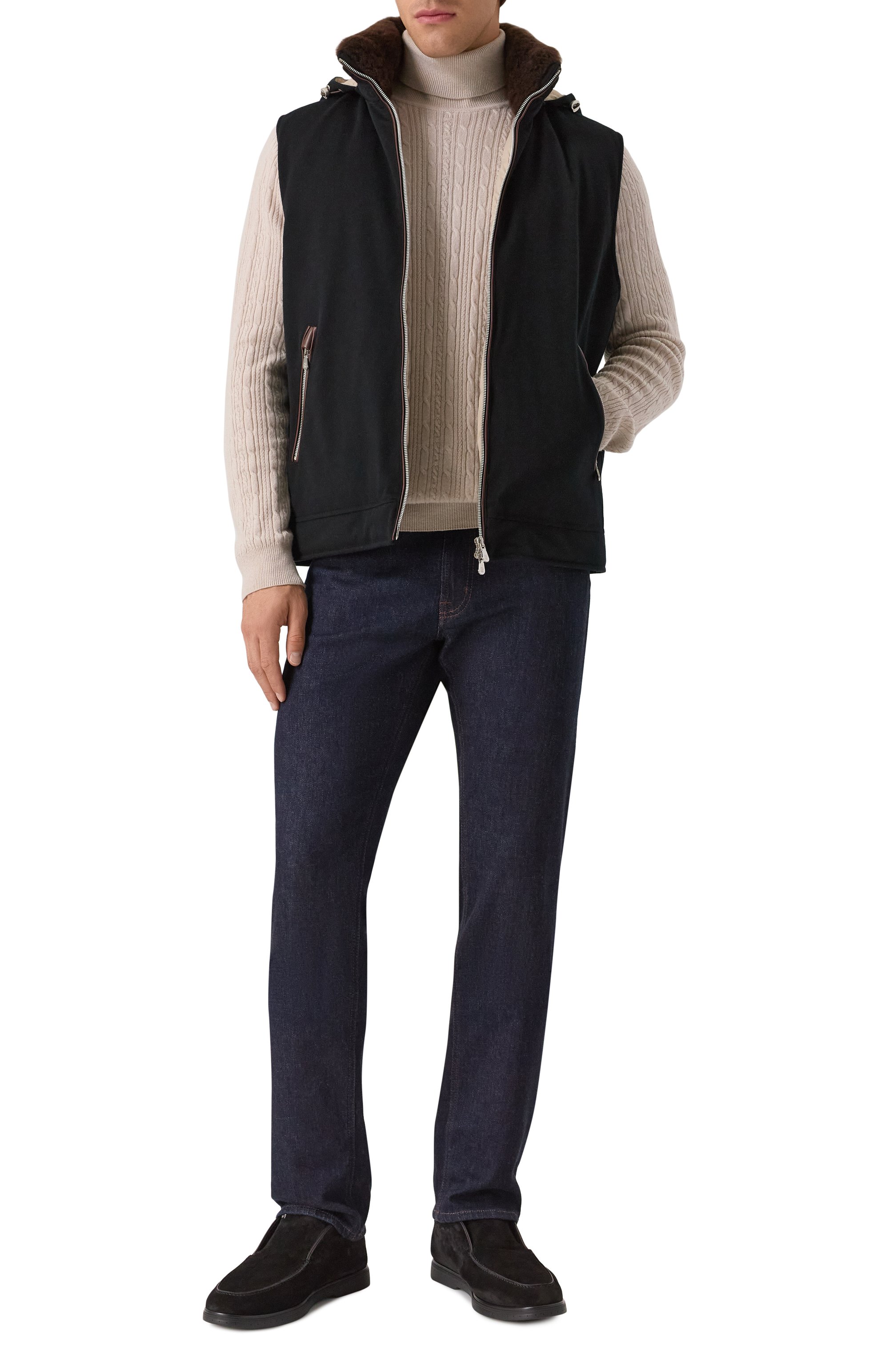 Пуховый жилет BRUNELLO CUCINELLI черного цвета по цене 615000 руб., арт. MM4701656, фото 2 Пуховый жилет BRUNELLO CUCINELLI, арт. MM4701656, фото 2