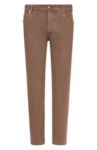 Коричневый