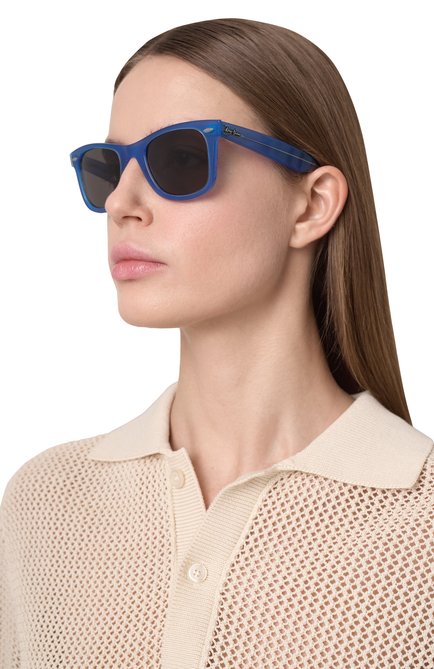 Женские солнцезащитные очки RAY-BAN синего цвета, арт. 2140-1409B1 | Фото 2 (Региональные ограничения белый список (Axapta Mercury): Не проставлено; Нос: Не проставлено)
