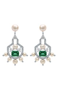 Серьги NIKOS KOULIS бесцветного цвета по цене 6084000 руб., арт. NE3441, фото 1 Серьги NIKOS KOULIS, арт. NE3441, фото 1