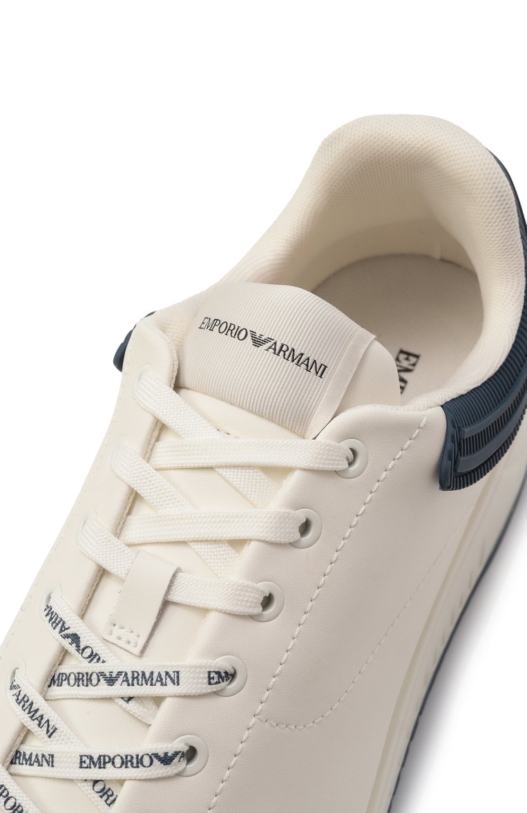 Мужские кожаные кеды EMPORIO ARMANI белого цвета, арт. X4X264/XN001 | Фото 7 (Материал внутренний: Текстиль; Материал внешний: Натуральная кожа; Подошва: Массивная; Кросс-КТ: Низкие; Материал утеплителя: Без утеплителя; Стили: Классический)