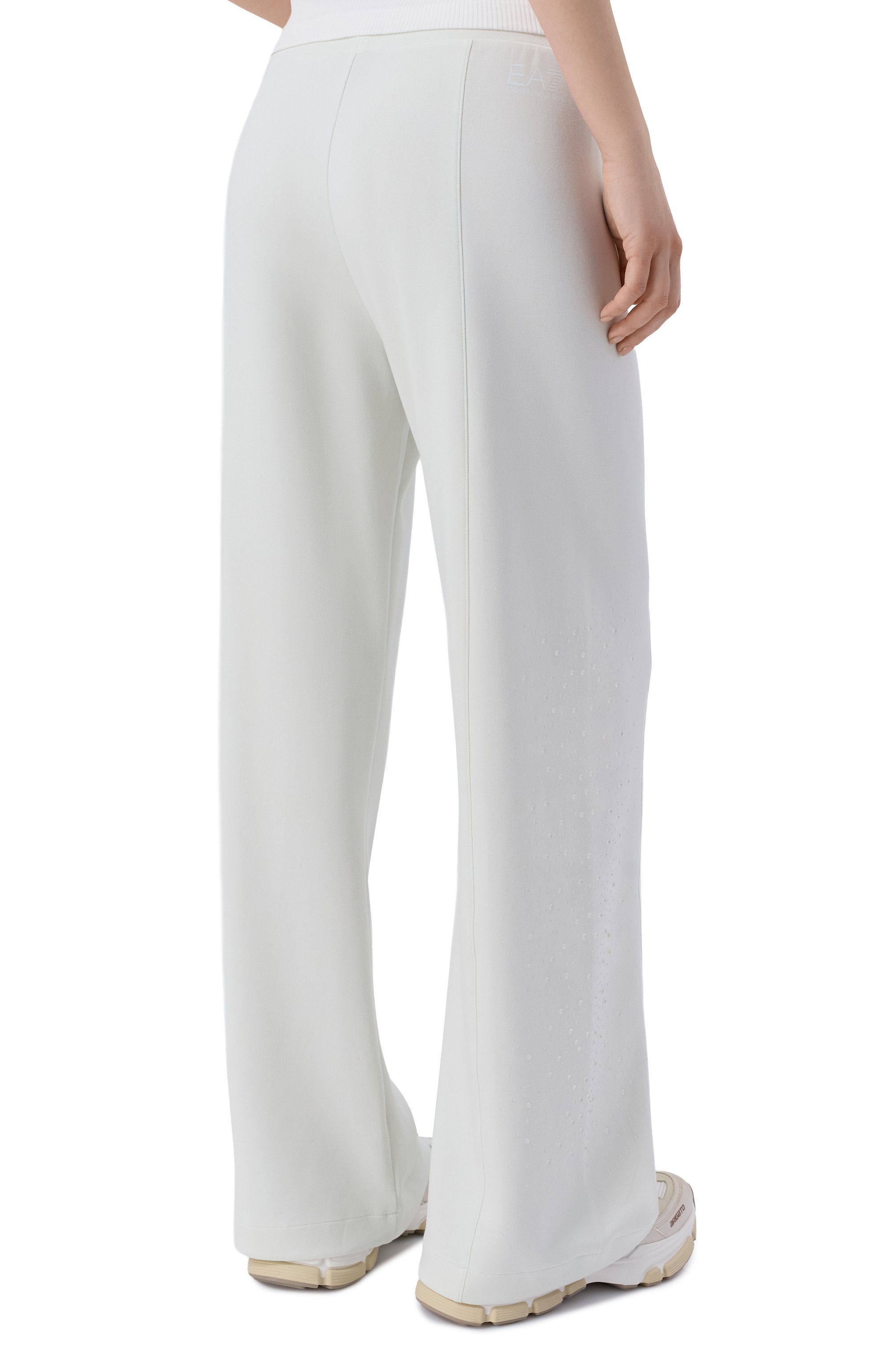 Брюки EA7 белого цвета по цене 21650 руб., арт. 7W001017/AF24375, фото 4 Брюки EA7, арт. 7W001017/AF24375, фото 4