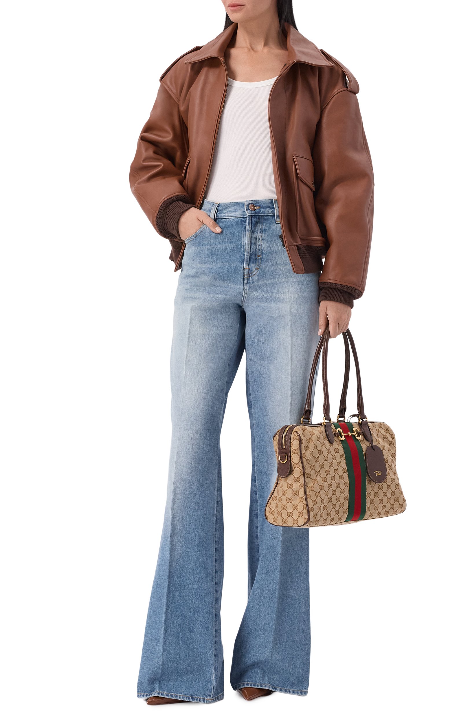 Джинсы GUCCI голубого цвета по цене 172500 руб., арт. 852212/XDDDA, фото 2 Джинсы GUCCI, арт. 852212/XDDDA, фото 2