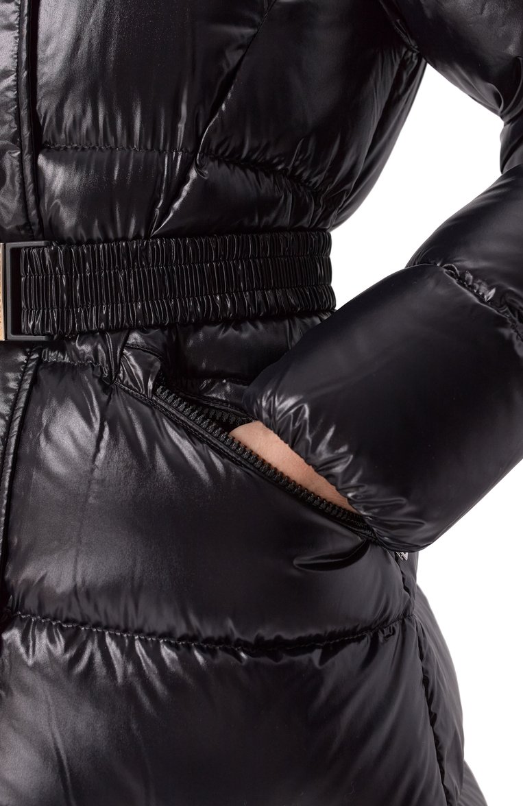 Женский пуховик bellevue MONCLER черного цвета, арт. 1C000-38-5963V | Фото 6 (Рукава: Длинные; Материал подклада: Синтетический материал; Длина (верхняя одежда): До середины бедра; Стили: Кэжуэл; Кросс-КТ: Пуховик; Материал внешний: Синтетический материал)