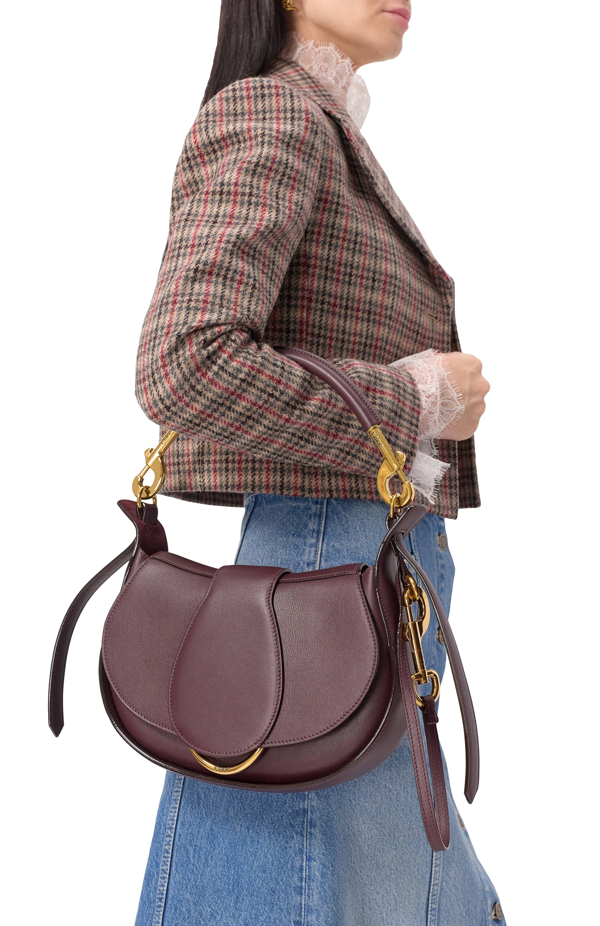 Сумка ride CHLOÉ темно-бордового цвета по цене 331000 руб., арт. CHC25SS581032, фото 2 Сумка ride CHLOÉ, арт. CHC25SS581032, фото 2