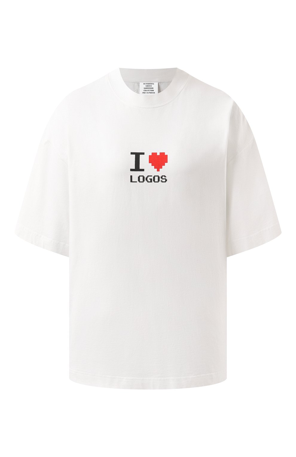 Хлопковая футболка VETEMENTS белого цвета по цене 68000 руб., арт. UA66TR695W, фото 1 Хлопковая футболка VETEMENTS, арт. UA66TR695W, фото 1